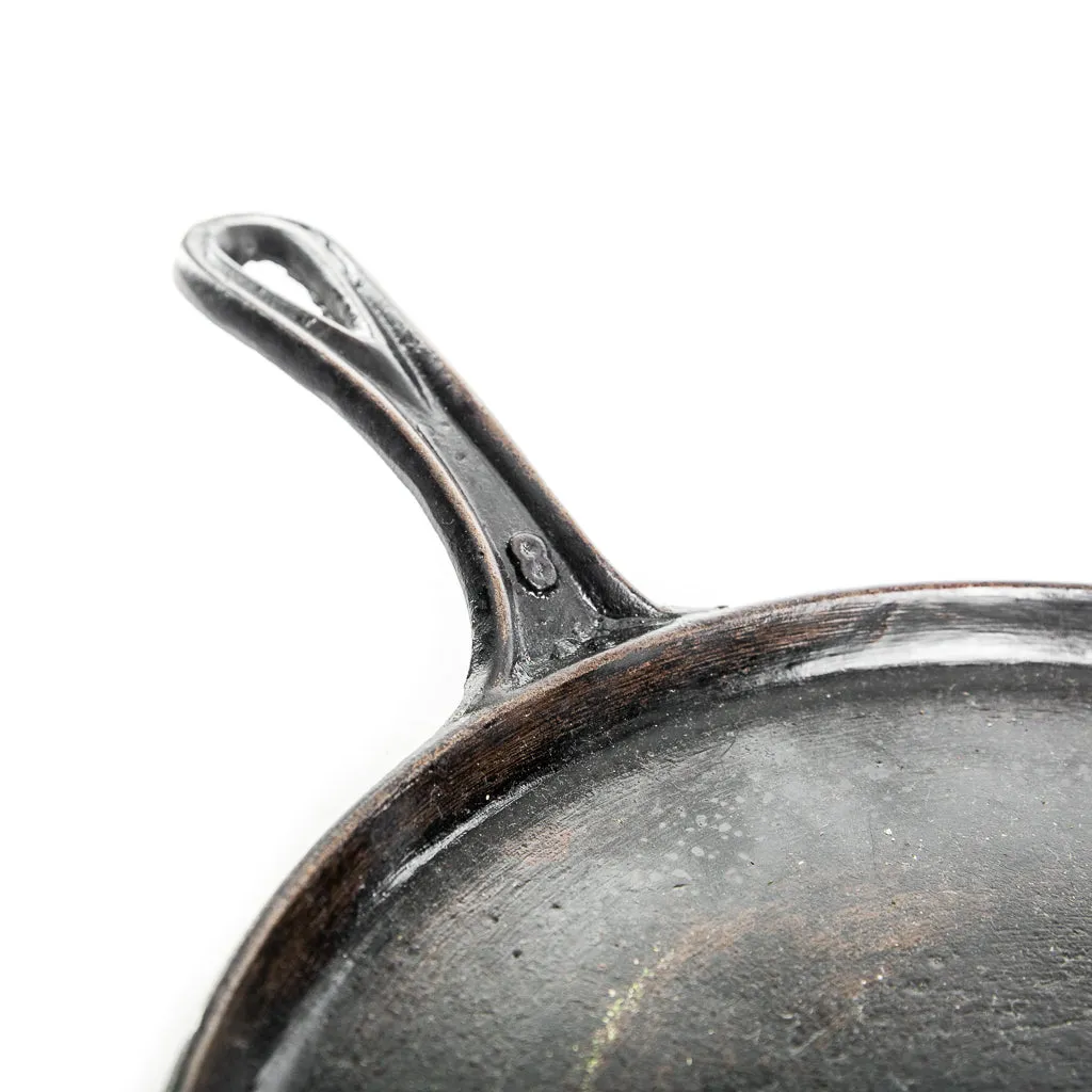1800's #8 Cast Iron Griddle