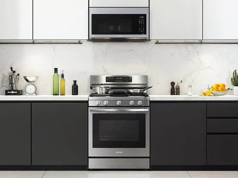 Samsung NX60A6711SS 6.0 cu. ft. Smart Freestanding Gas Range with No-Preheat Air Fry, Convection  & Stainless Cooktop in Stainless Steel